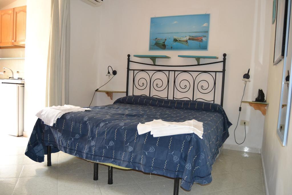 Piccolo Tirreno Hotel Residence Procida Szoba fotó