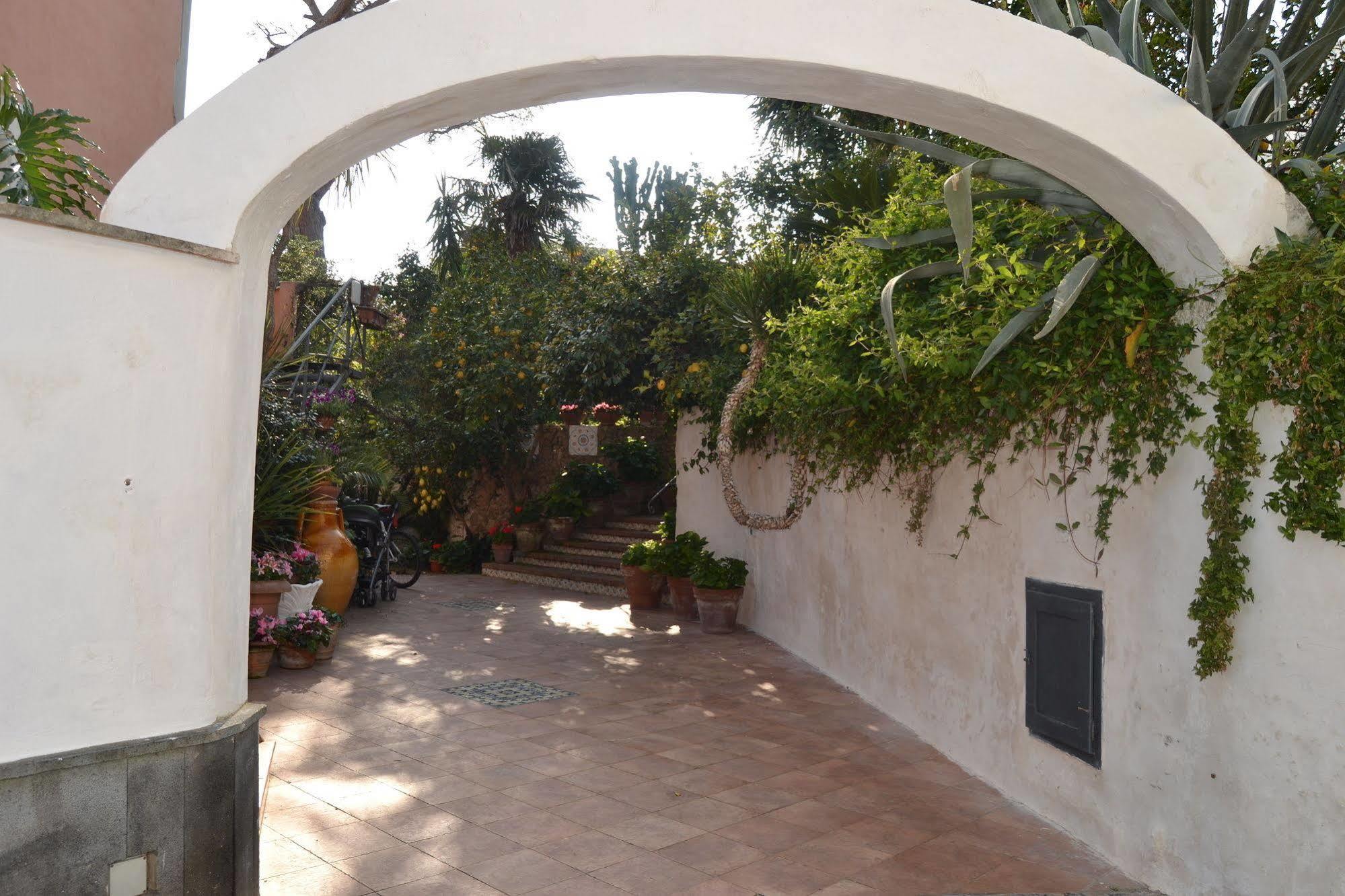 Piccolo Tirreno Hotel Residence Procida Kültér fotó